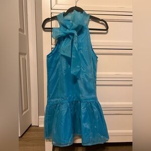 Super cute turquoise dress!